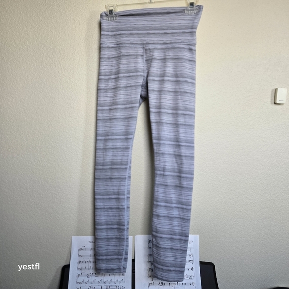 Lululemon High Times pants Cyber Stripe White Silver Fox 6 - Picture 3 of 5